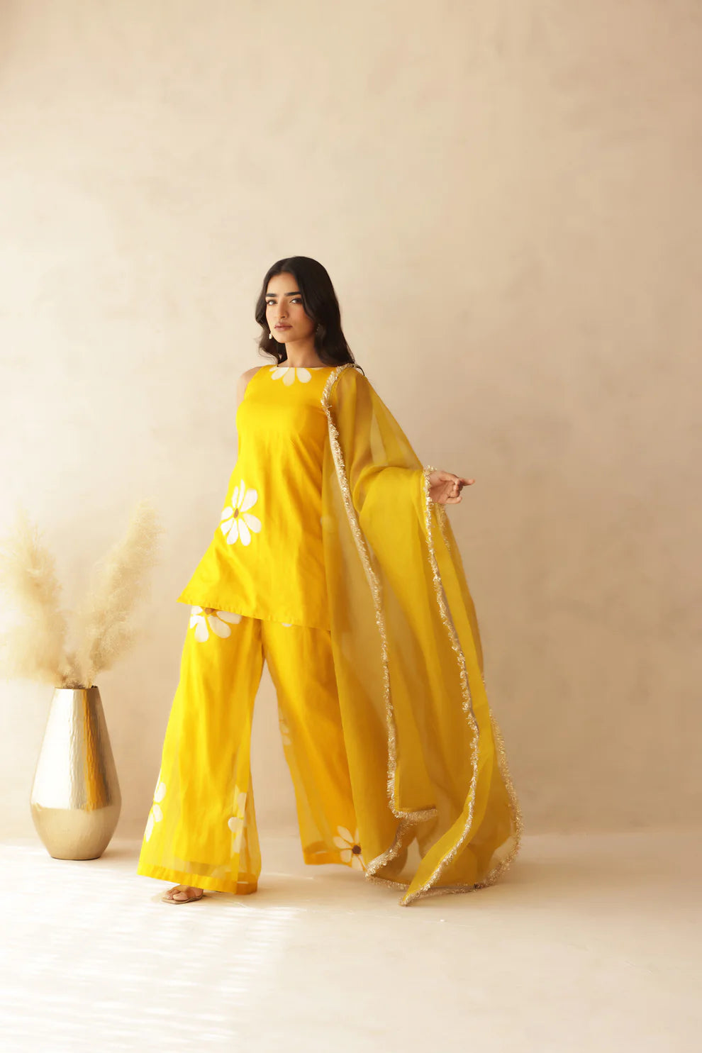 HEER RED HANDPAINTED SHARARA SET