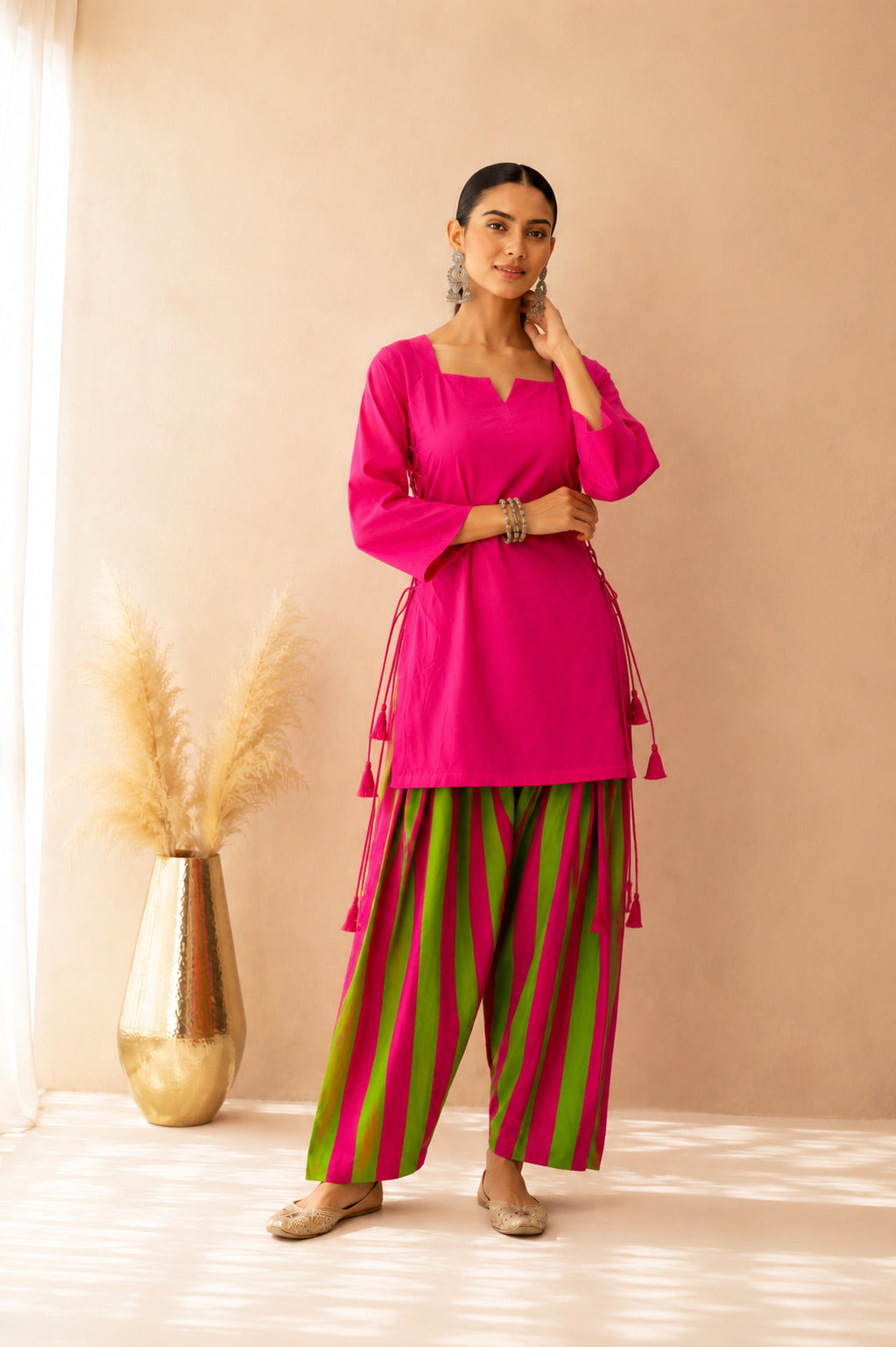AYAH MAGENTA COTTON DETAILED FARSHI SET