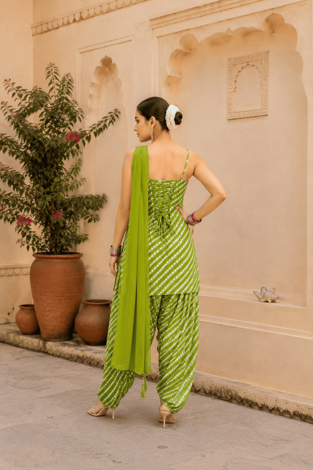 SHAHEEN GREEN LEHERIYA FARSHI SET