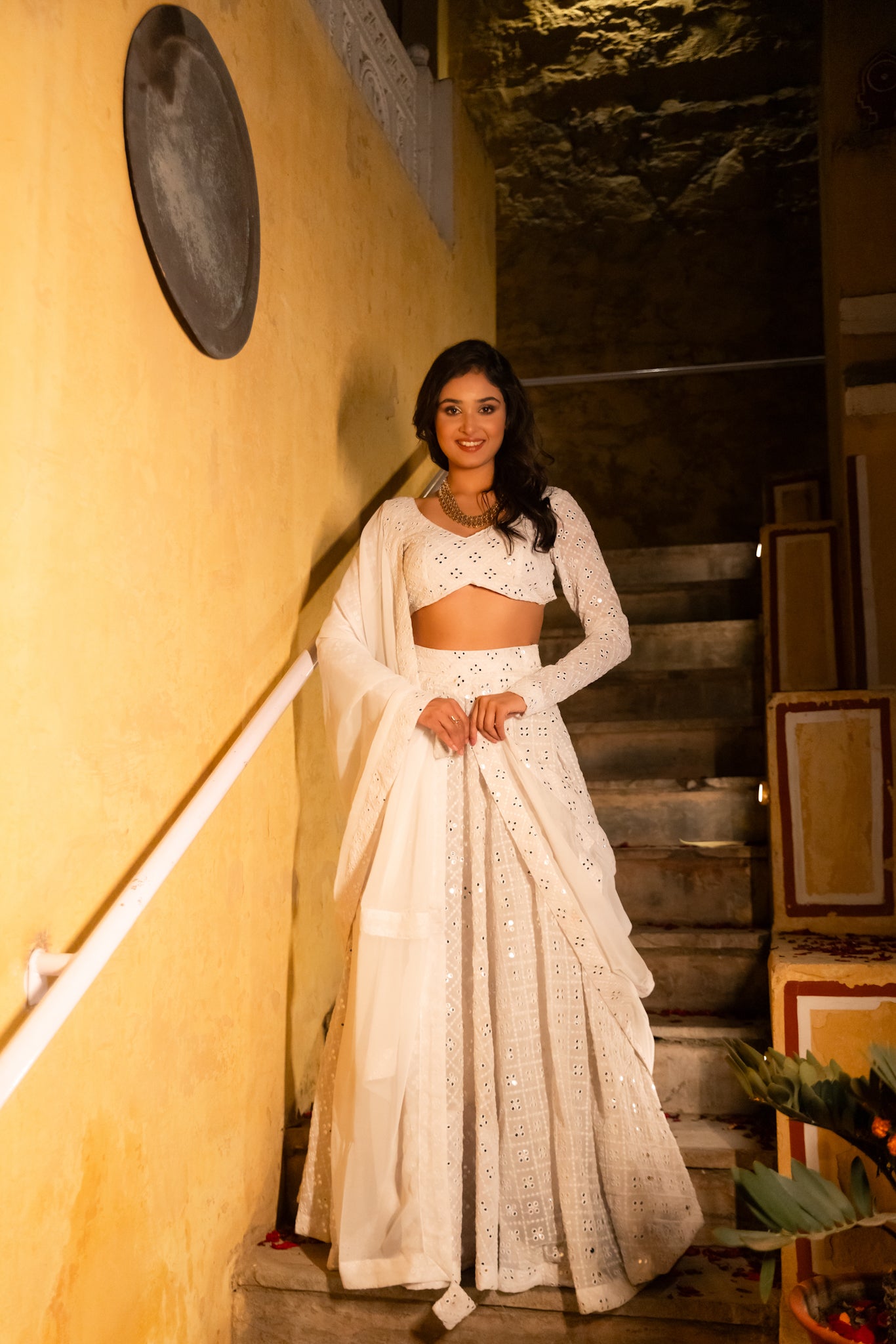 ISAHNI WHITE CHIKANKARI LEHENGA SET Deasha India