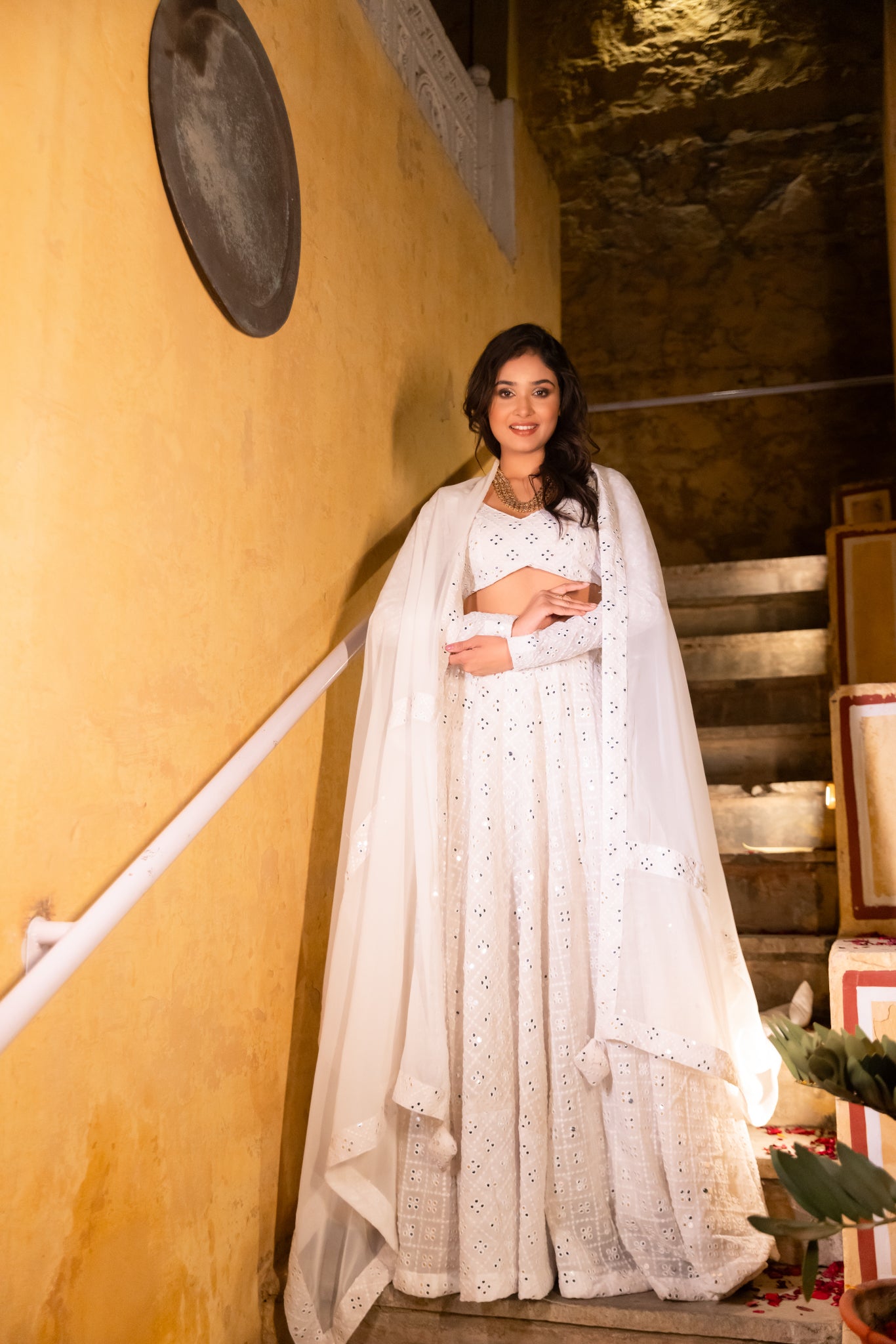 ISAHNI WHITE CHIKANKARI LEHENGA SET Deasha India