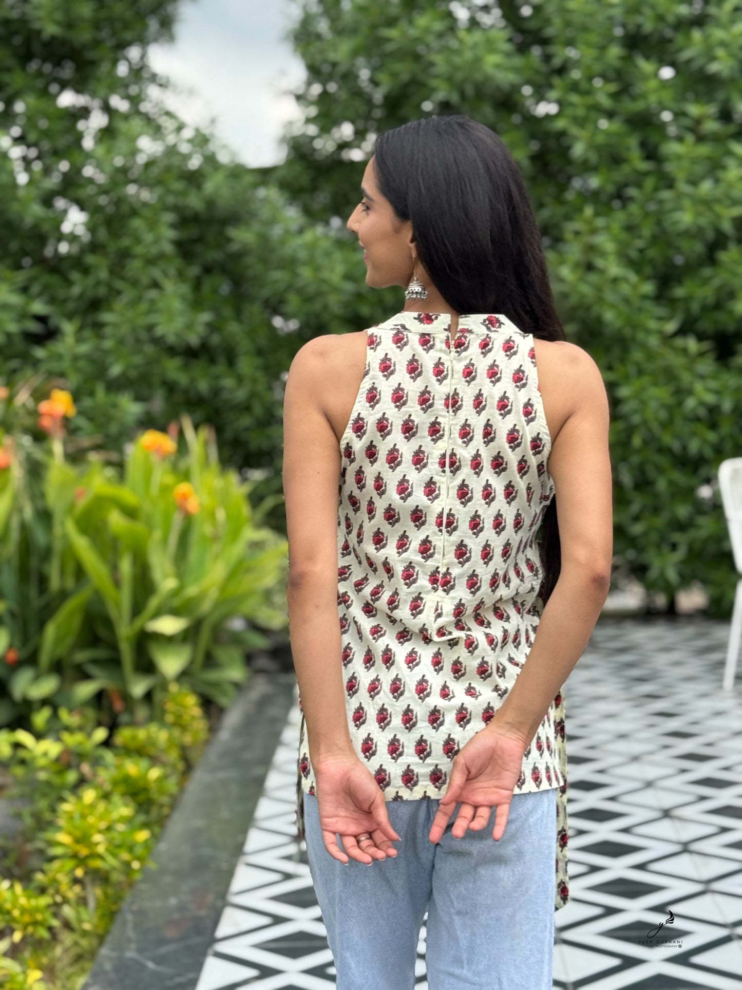 CHARITA COTTON FLORAL MOTIF SIDE KNOTS SHORT KURTI