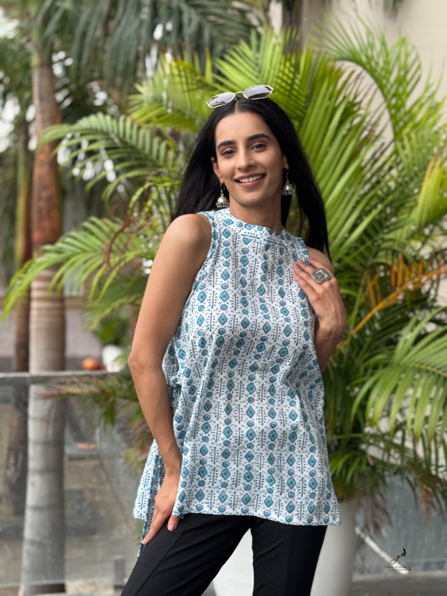 AARVIKA COTTON SIDE KNOTS SHORT KURTI
