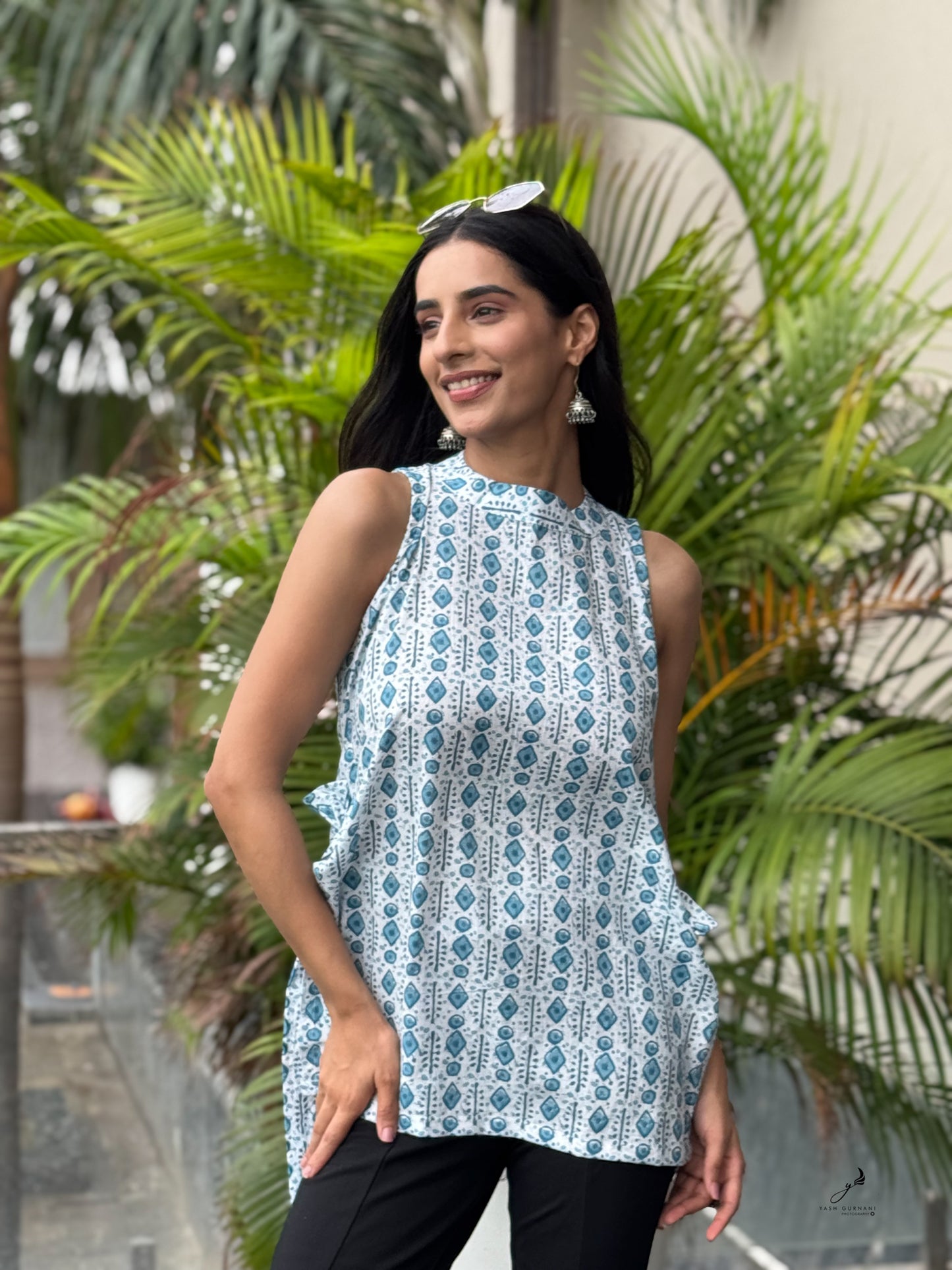 AARVIKA COTTON SIDE KNOTS SHORT KURTI