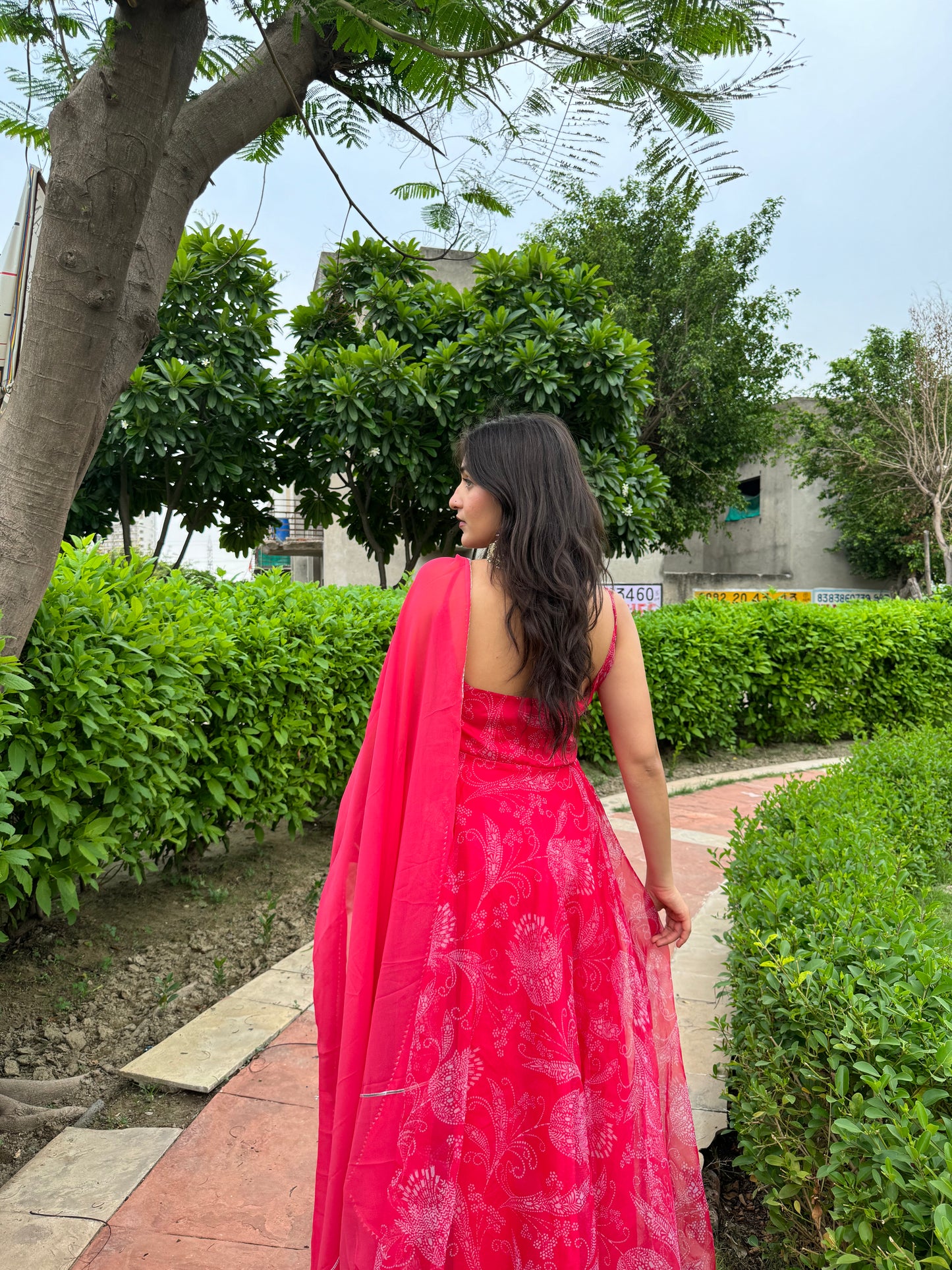 SAAVI PINK FLORAL PRINT ORGANZA ANARKALI SET Deasha India