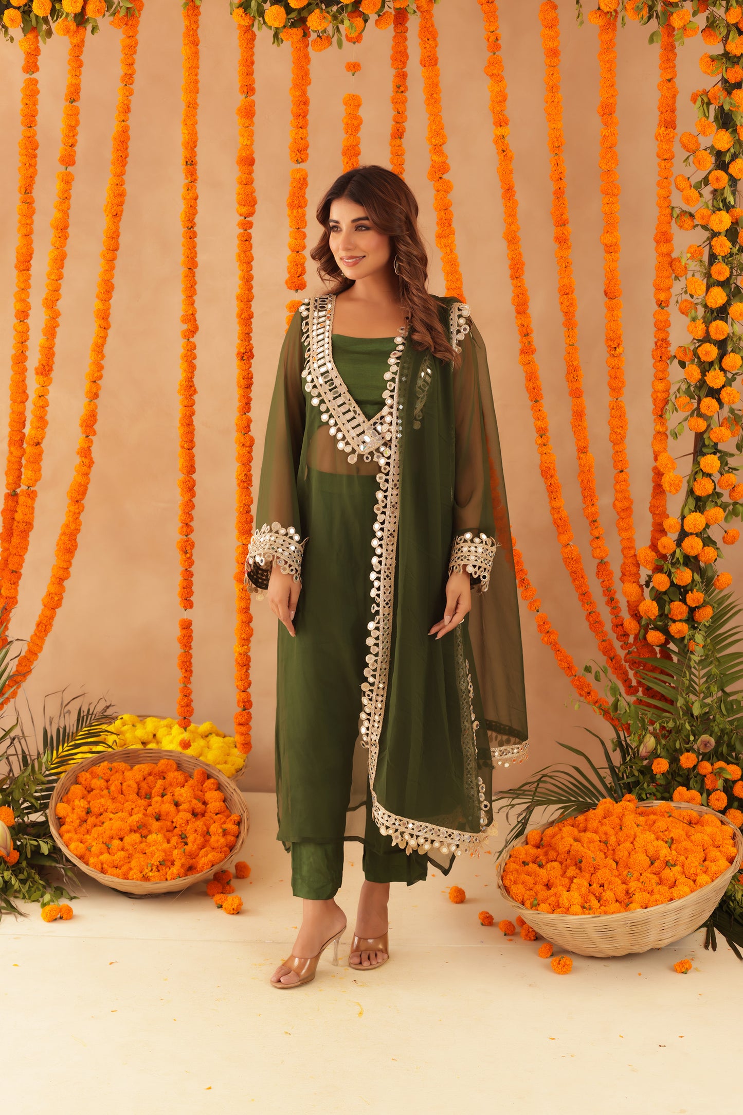 NIDA GREEN MIRROR LACE WORK FUSION SET