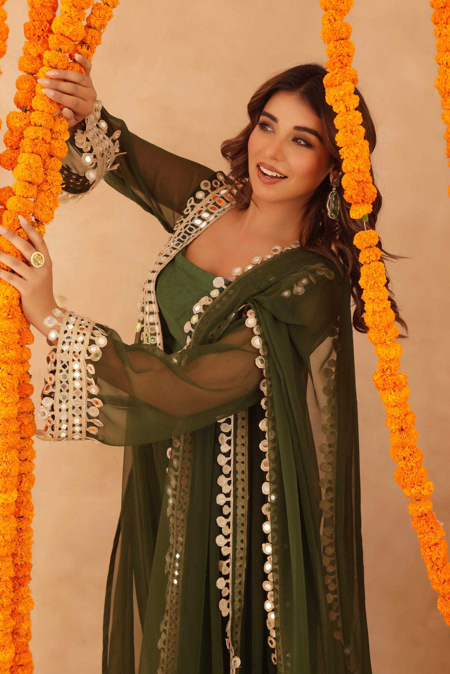 NIDA GREEN MIRROR LACE WORK FUSION SET