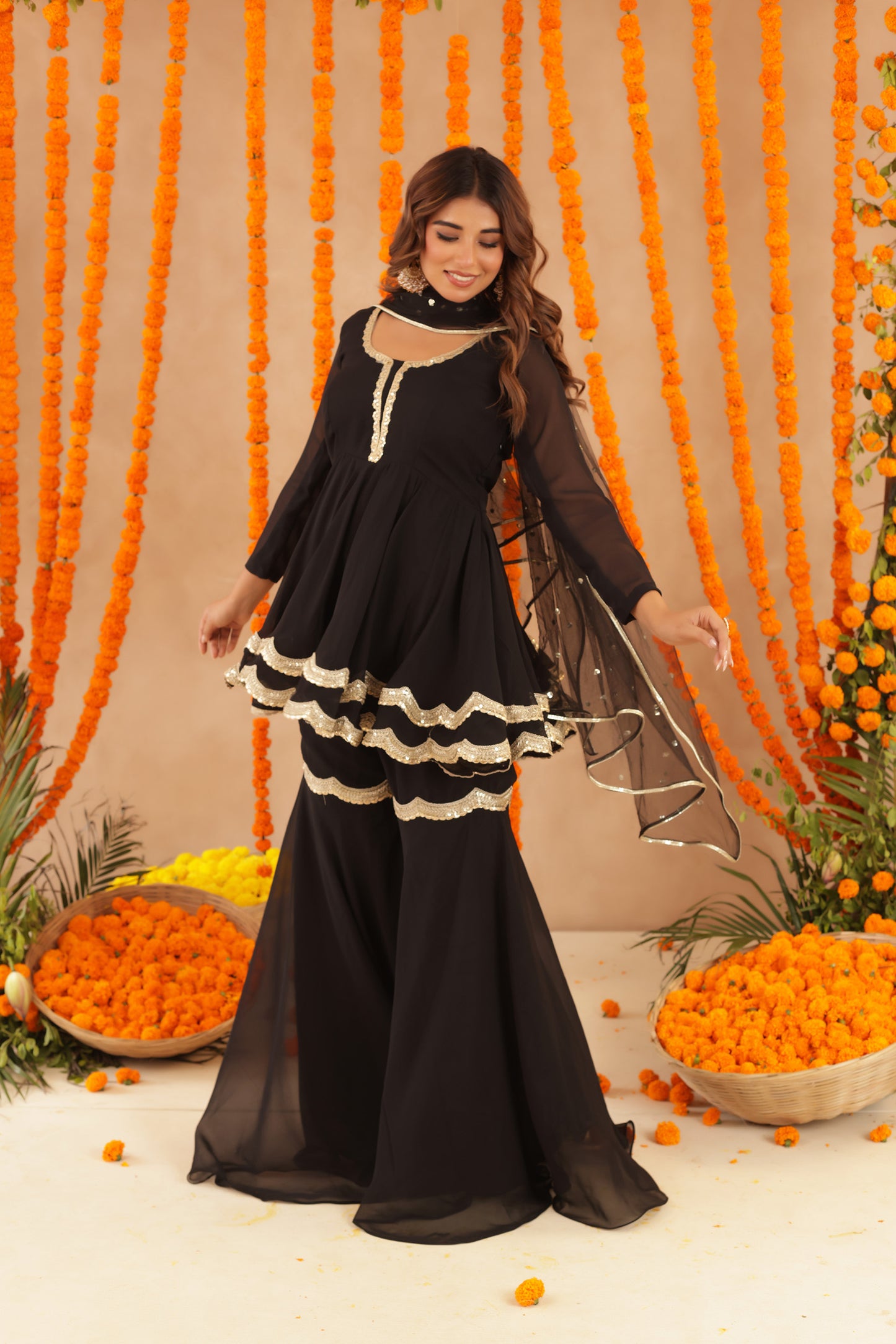 ASIN BLACK SHARARA SET