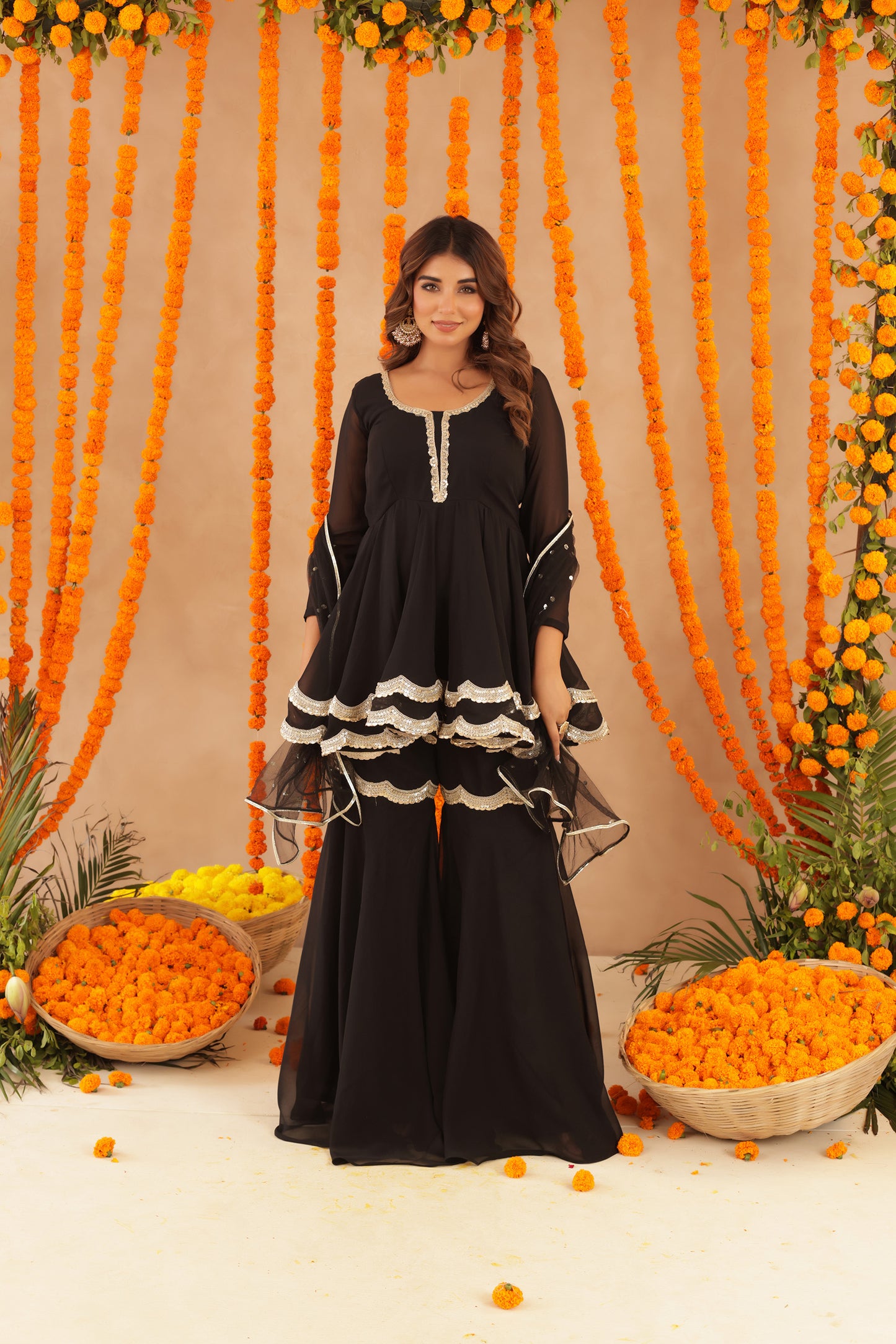ASIN BLACK SHARARA SET