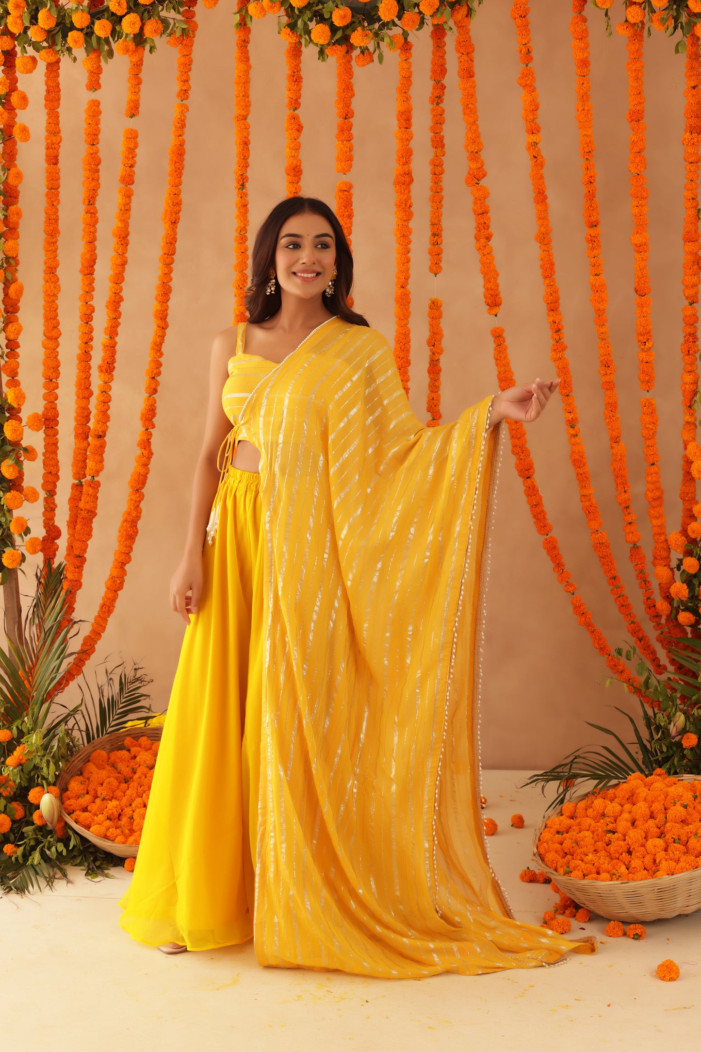 VISHYA YELLOW LURIX FUSION SET