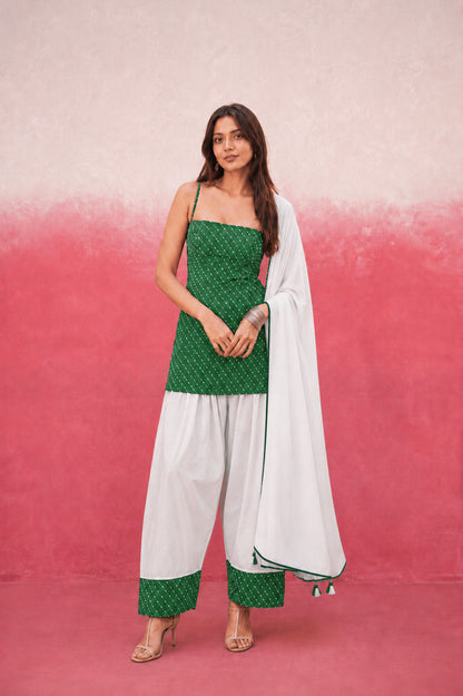 HARINI GREEN GEORGETTE MOTHRA FARSHI SET