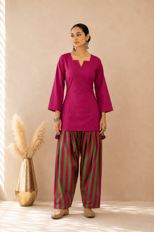 AYAH MAGENTA COTTON DETAILED FARSHI SET