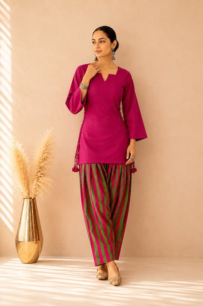 AYAH MAGENTA COTTON DETAILED FARSHI SET