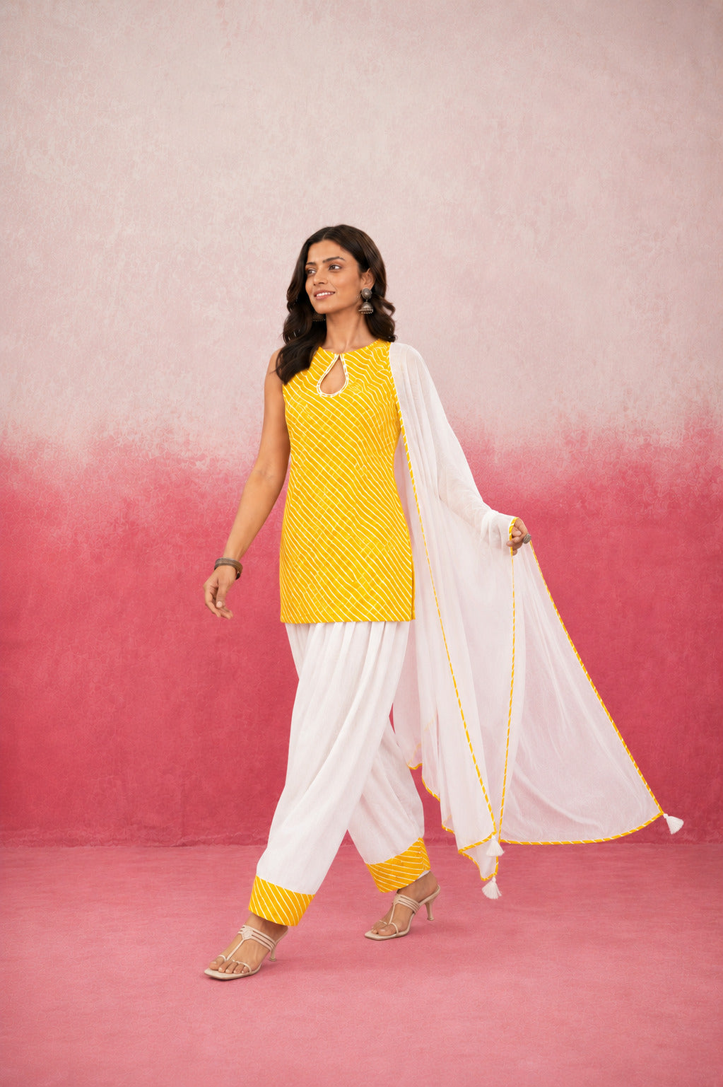 TRINAYA YELLOW MOTHRA FARSHI SET