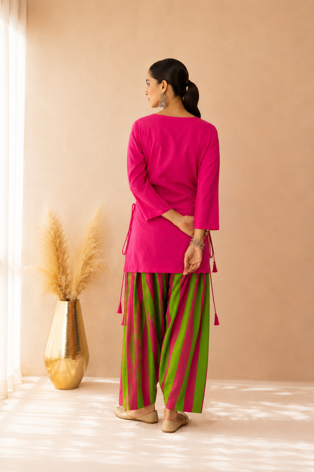 AYAH MAGENTA COTTON DETAILED FARSHI SET