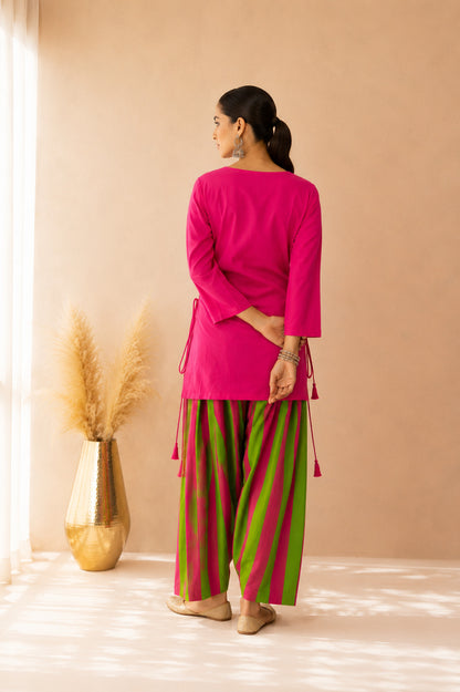 AYAH MAGENTA COTTON DETAILED FARSHI SET