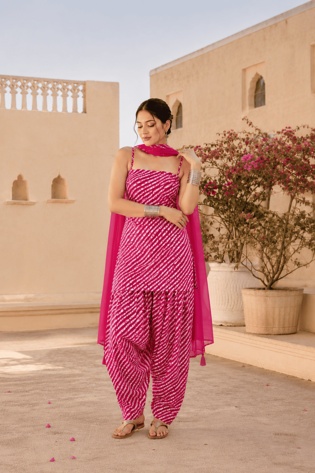 KANIKA PINK LEHERIYA FARSHI SET