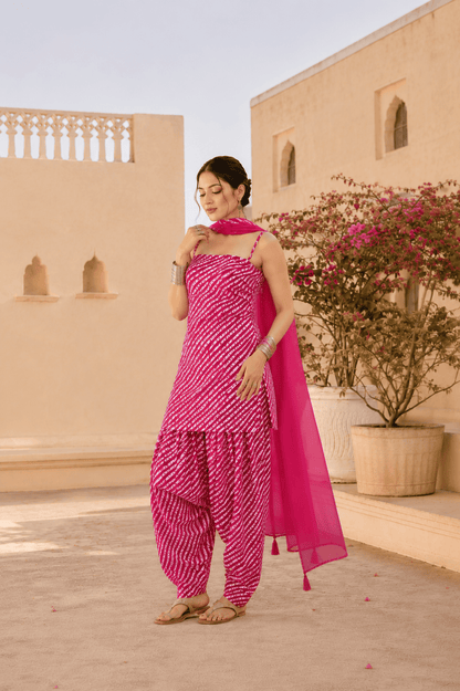 KANIKA PINK LEHERIYA FARSHI SET