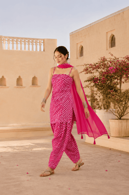 KANIKA PINK LEHERIYA FARSHI SET