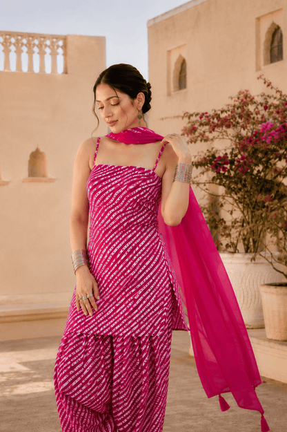 KANIKA PINK LEHERIYA FARSHI SET