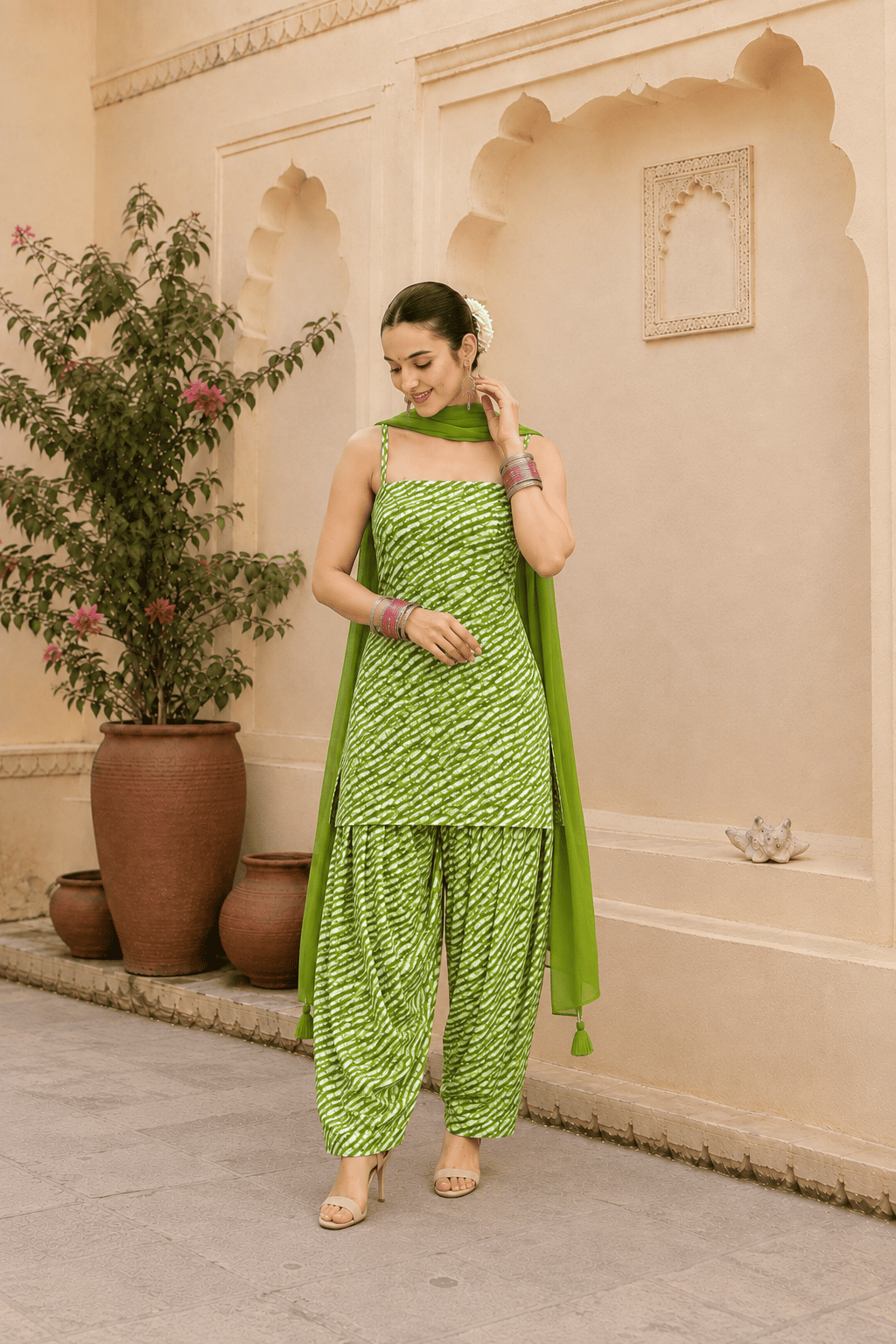 SHAHEEN GREEN LEHERIYA FARSHI SET