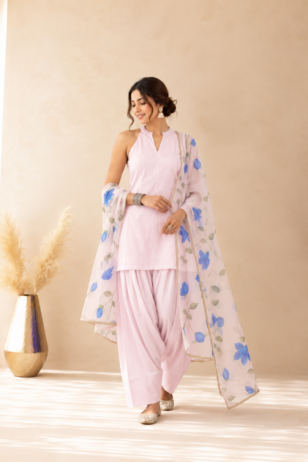 SAIMA PASTEL PINK HANDPAINTED DUPATTA FARSHI SET