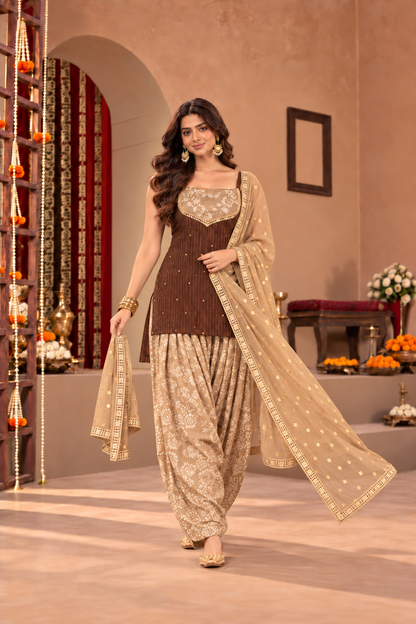 SHABANA COCO CHAMPAGNE BROCADE COLOR BLOCK FARSHI SET