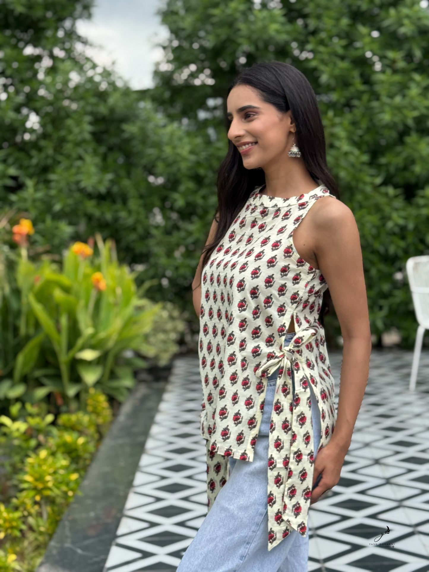 CHARITA COTTON FLORAL MOTIF SIDE KNOTS SHORT KURTI