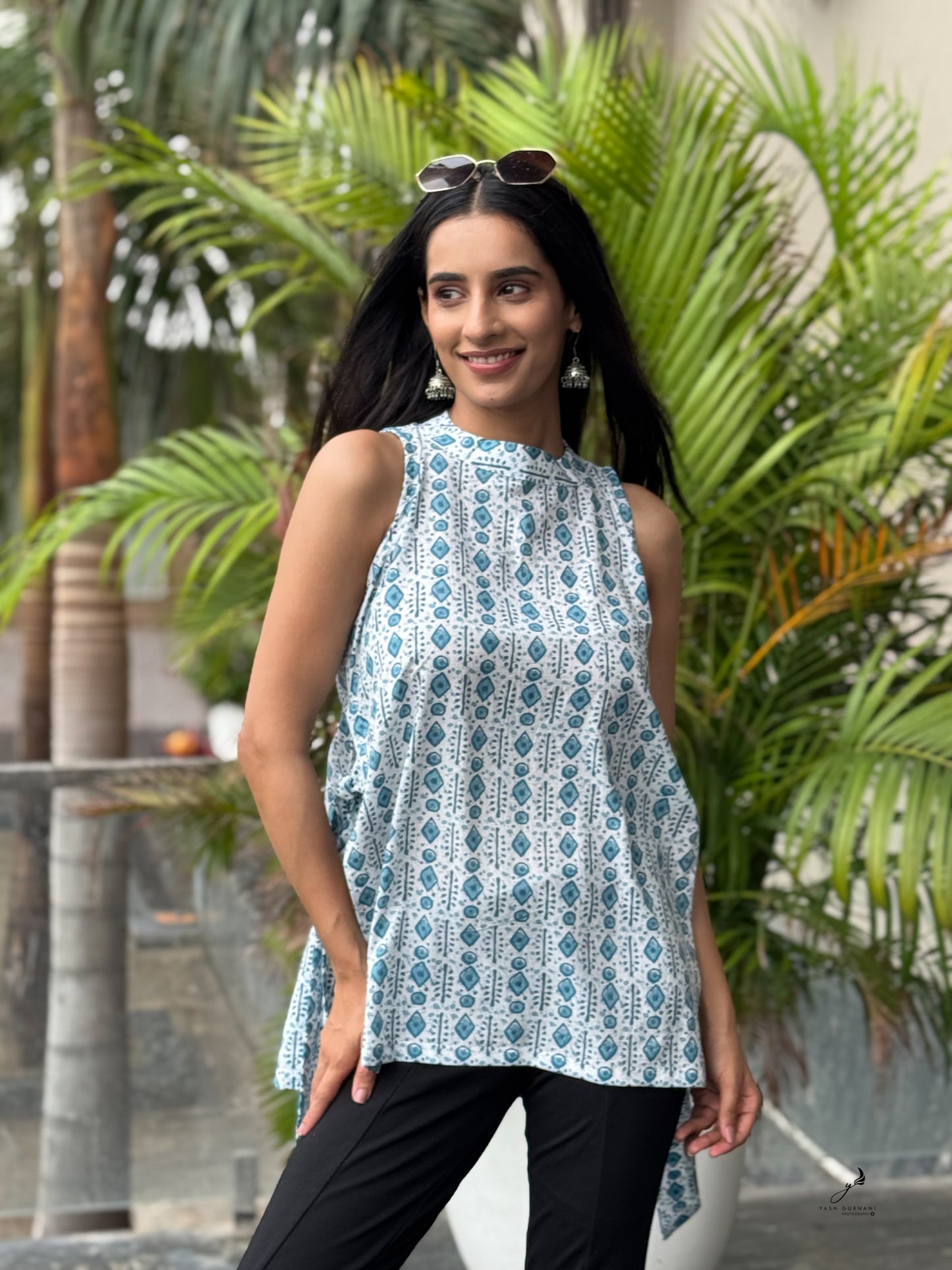 AARVIKA COTTON SIDE KNOTS SHORT KURTI