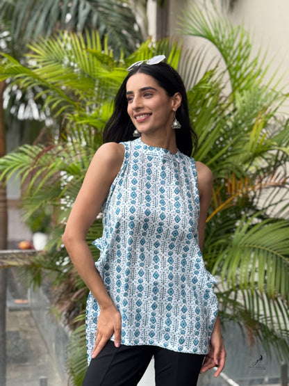 AARVIKA COTTON SIDE KNOTS SHORT KURTI
