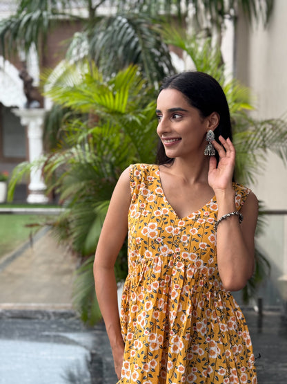 EILIYAH COTTON YELLOW FLORAL SHORT SLEEVELESS KURTI
