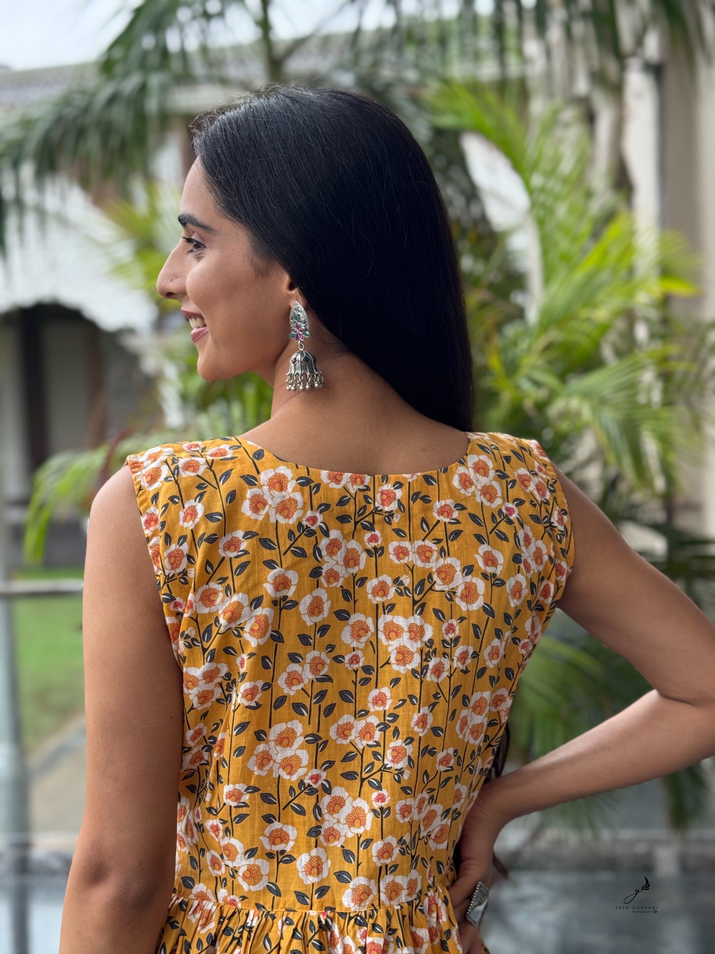 EILIYAH COTTON YELLOW FLORAL SHORT SLEEVELESS KURTI