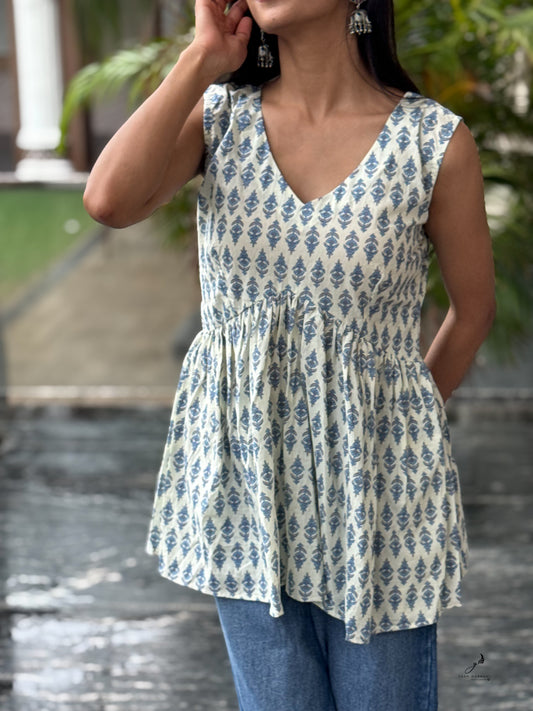 KAUSHIKI COTTON SLEEVELESS SHORT KURTI