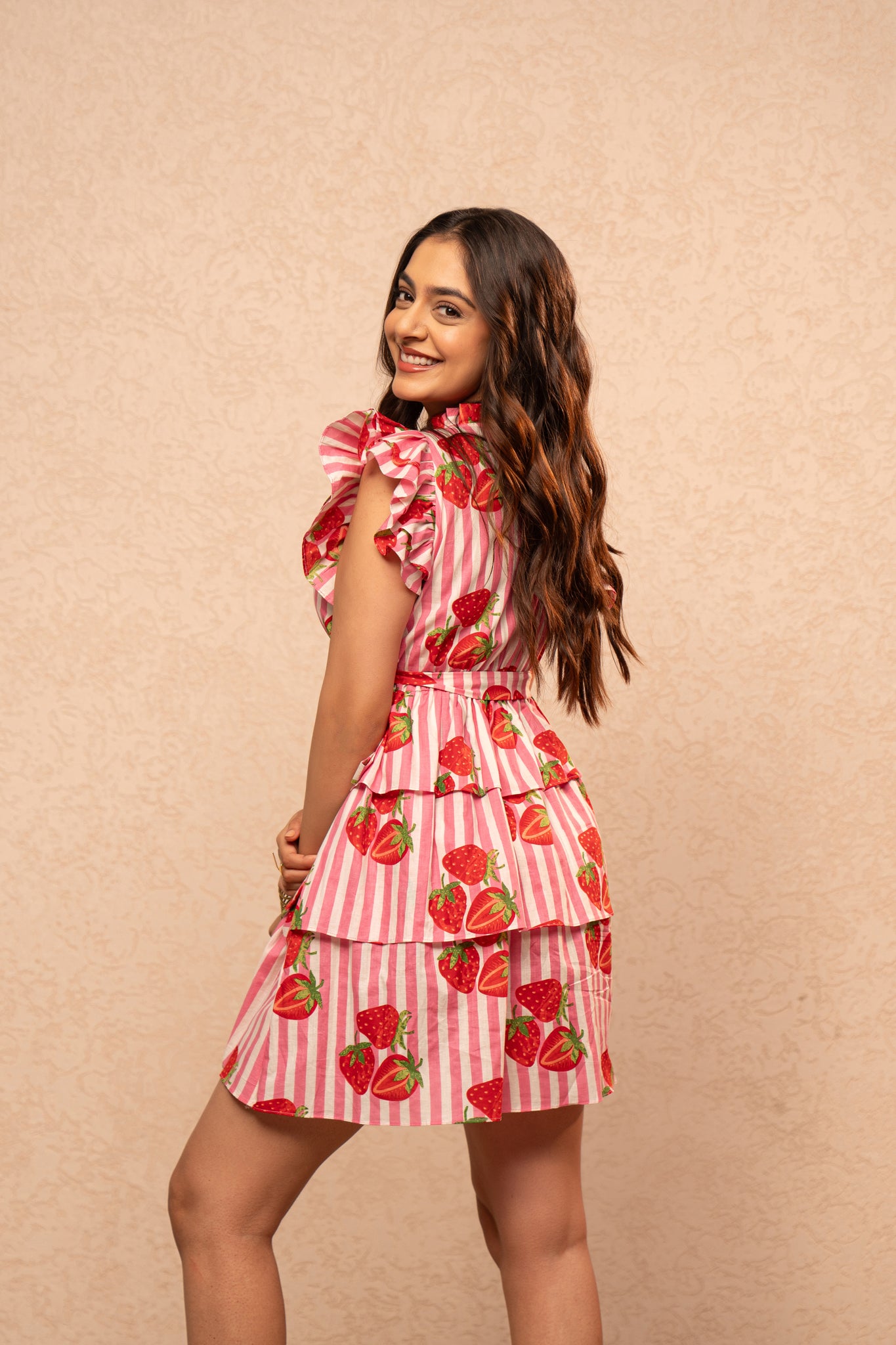 ROSE PINK STRIPE PRINTED RUFFLE SHORT DRESS