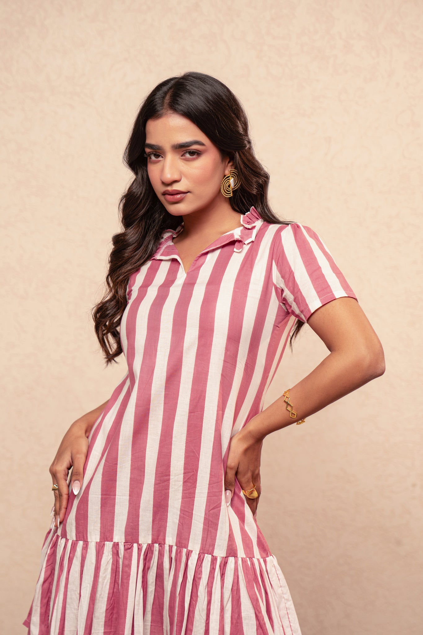 VEYA PINK STRIPED SHORT DRESS