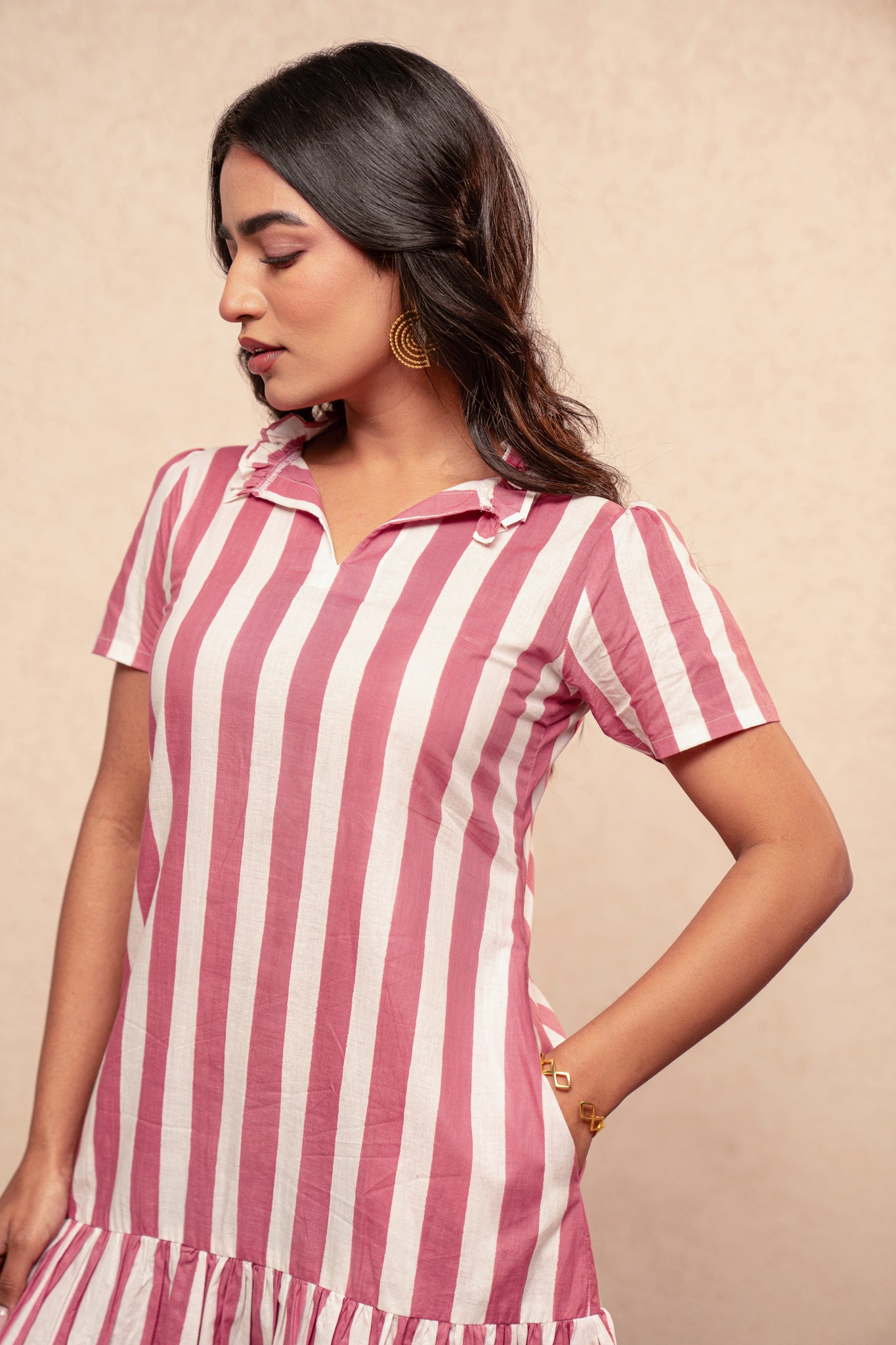 VEYA PINK STRIPED SHORT DRESS