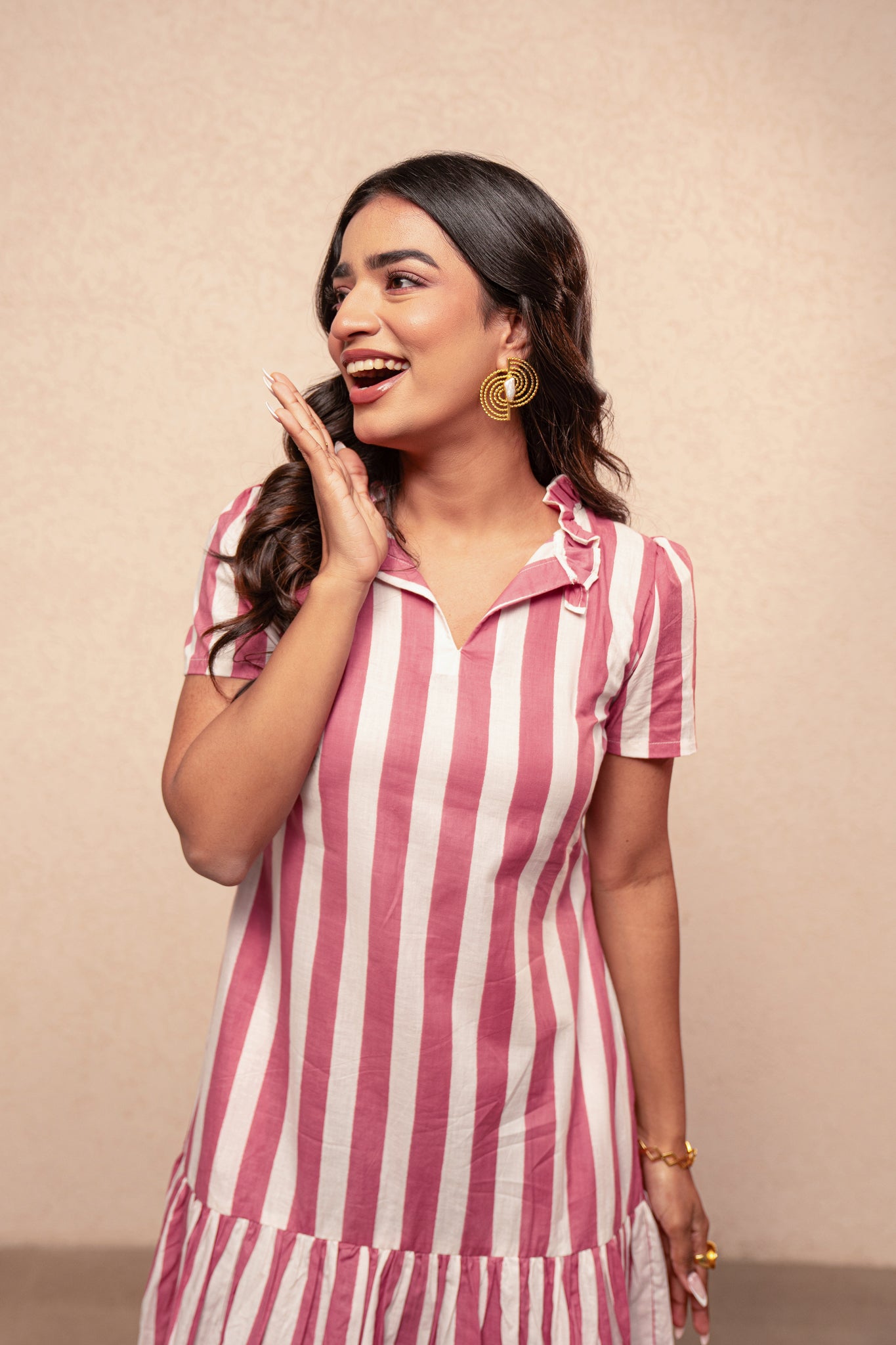 VEYA PINK STRIPED SHORT DRESS