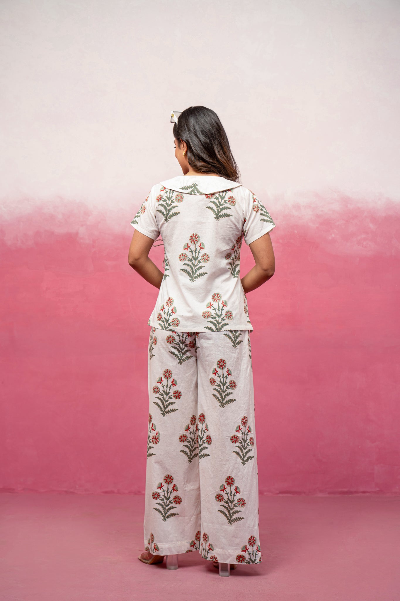 VASIRA WHITE FLORAL ANGARAKHA COORD SET