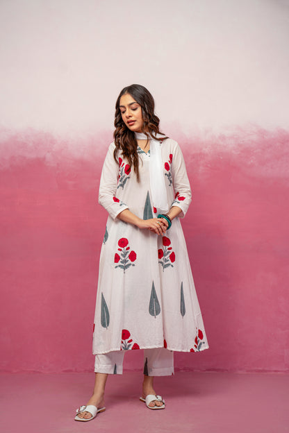NEERA WHITE KURTA SET WITH SCARF