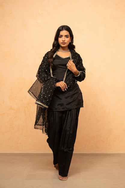 SIDRA BLACK FARSHI SALWAR SUIT SET