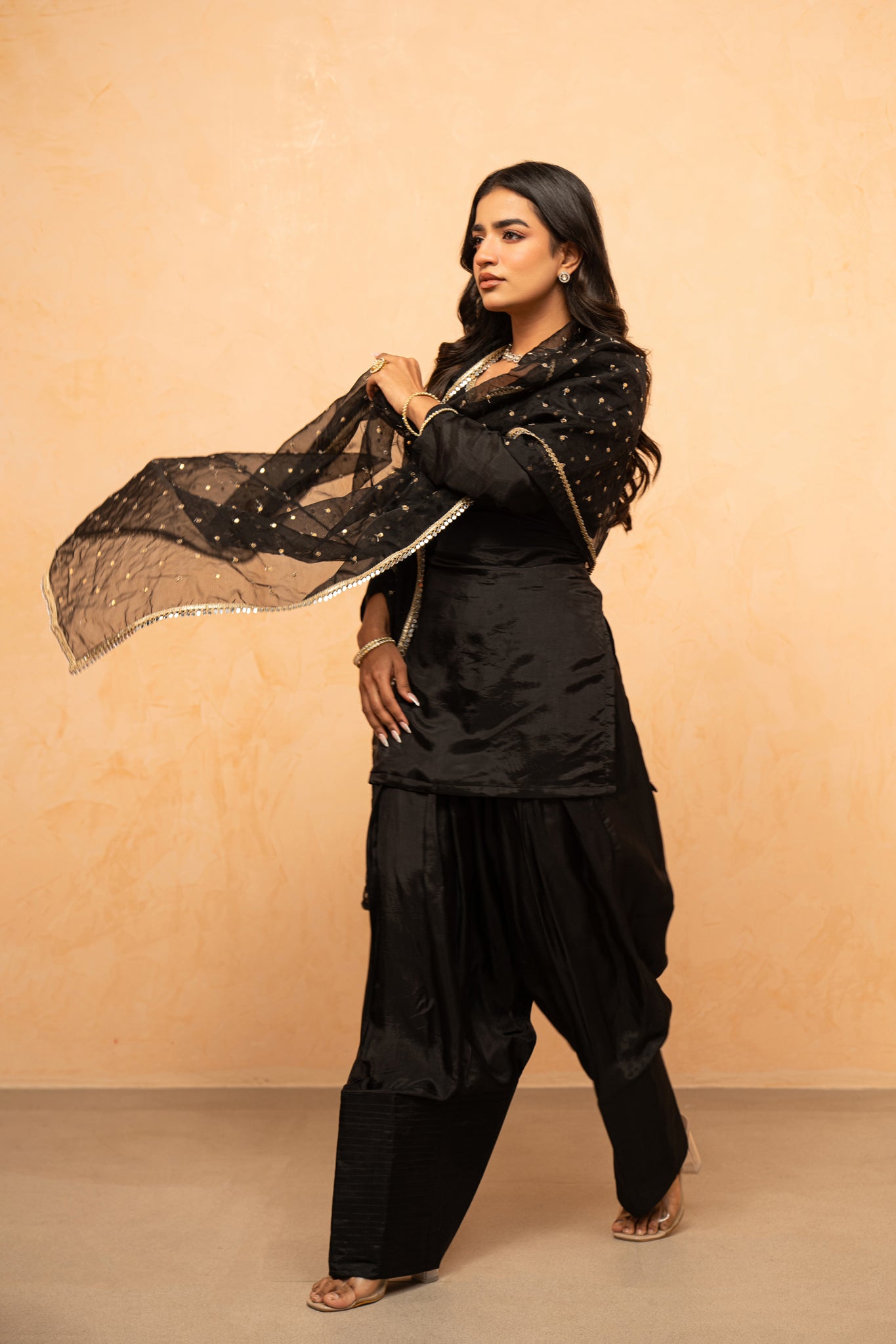 SIDRA BLACK FARSHI SALWAR SUIT SET