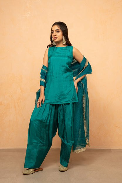 ROSHI GREEN FARSHI SALWAR SUIT SET