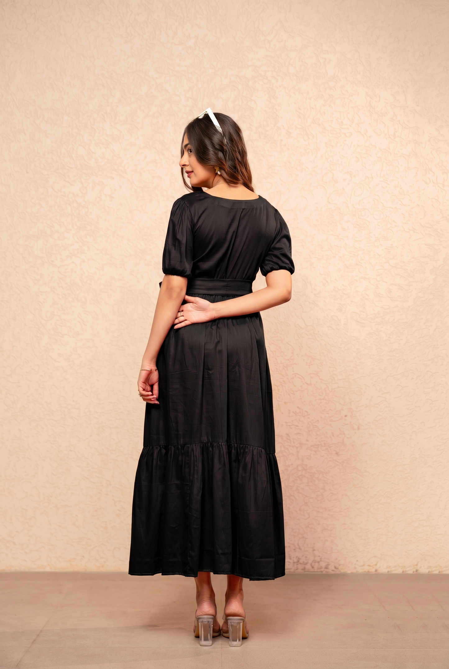 ANARA BLACK MAXI DRESS