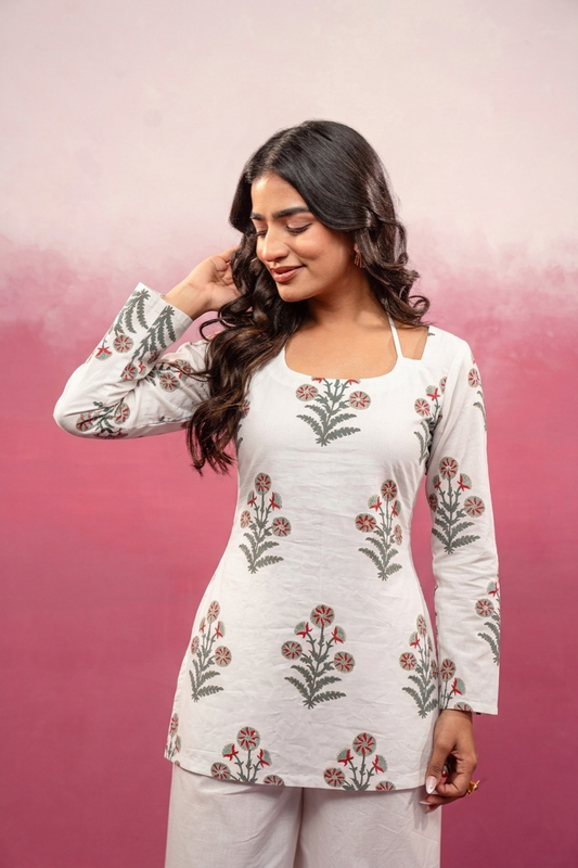 MINA WHITE FULL SLEEVES KURTI